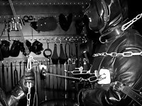 Domina skórzana - fetysze skórzane - całkowita bondage skórzana